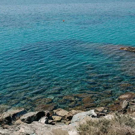 בית נופש Pool Front Unique Bedrooms With Access To The Sea