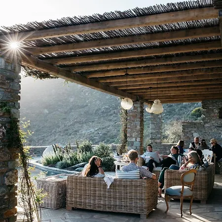 Pool Front Unique Bedrooms With Access To The Sea בית נופש *