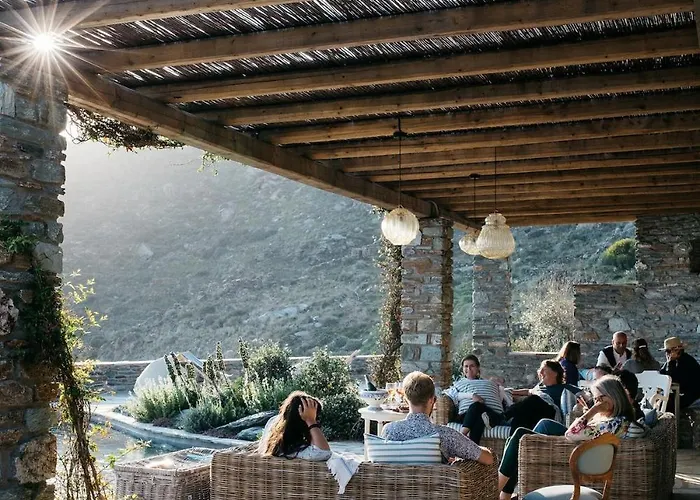 Pool Front Unique Bedrooms With Access To The Sea Сasa de vacaciones *